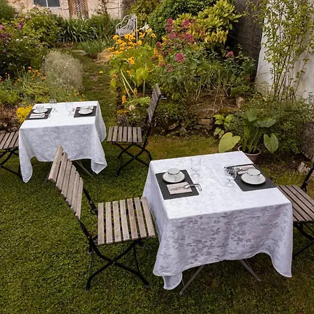 Clos Des Moulins Bed & Breakfast