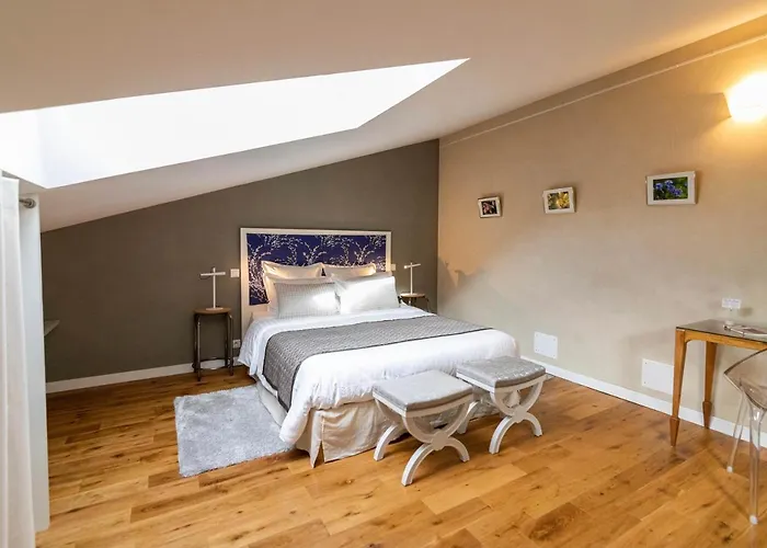 Clos Des Moulins Bed and Breakfast Πουατιέ